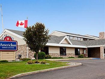 Hotel Americinn By Wyndham West Acres Fargo